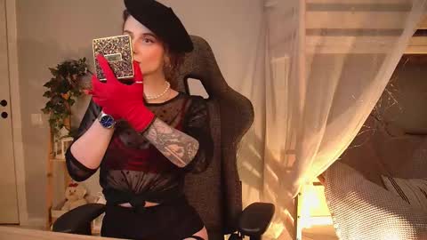 Snapshot of oliviamcclean chatting on February 2026 11:45:01 PM Liv online show from February 2026 11:45:01 PM