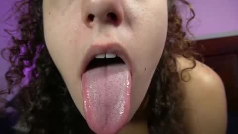 Snapshot of oliviaocean69 chatting on January 2025 01:00:01 AM Olivia online show from January 2025 01:00:01 AM