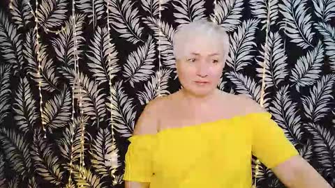 Kelly online show from December 2025 12:12:01 PM