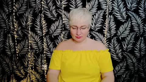 Kelly online show from April 2026 10:24:02 AM