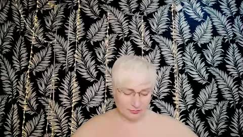 Kelly online show from April 2026 10:31:01 AM