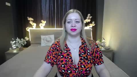 Oliviaverr online show from April 2026 12:19:02 PM