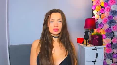 OliviaWomen online show from October 2025 07:54:02 AM