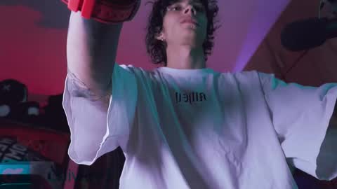     online show from September 2025 06:02:02 AM