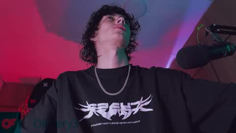     online show from October 2025 06:46:02 AM