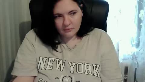 OlyaAndNetty online show from October 2025 11:10:01 AM