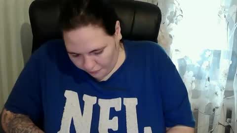 OlyaAndNetty online show from October 2025 12:37:02 PM