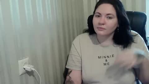 OlyaAndNetty online show from October 2025 07:32:01 AM