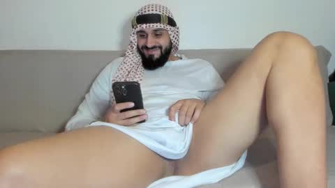 Snapshot of omar_xoxo chatting on November 2025 07:25:02 AM Omar online show from November 2025 07:25:02 AM