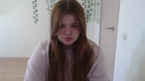  MellY  online show from June 2026 07:02:01 AM