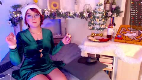Snapshot of omgzarah chatting on December 2024 10:49:02 PM Zarah 3 online show from December 2024 10:49:02 PM