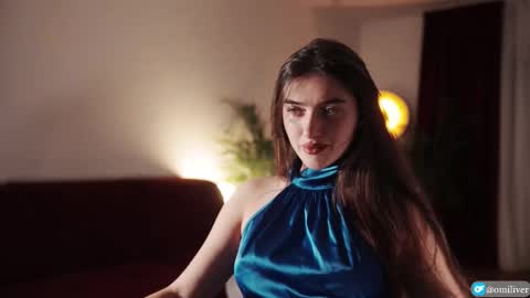 Snapshot of omiliver chatting on November 2025 06:35:02 PM or online show from November 2025 06:35:02 PM