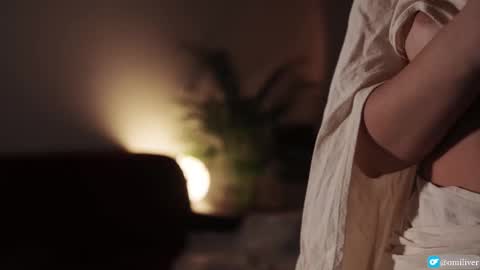 Snapshot of omiliver chatting on November 2025 06:40:01 PM or online show from November 2025 06:40:01 PM