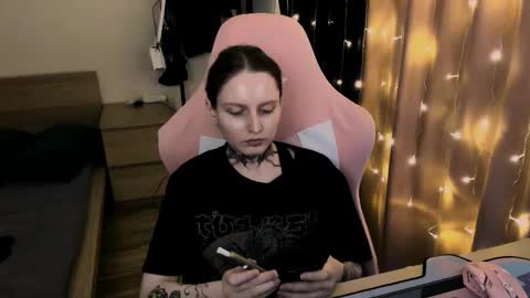 on_yxxx online show from October 2025 08:38:02 PM