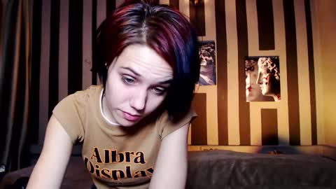 onaloon online show from November 2025 01:38:01 AM