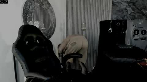     ... online show from November 2025 03:53:02 AM