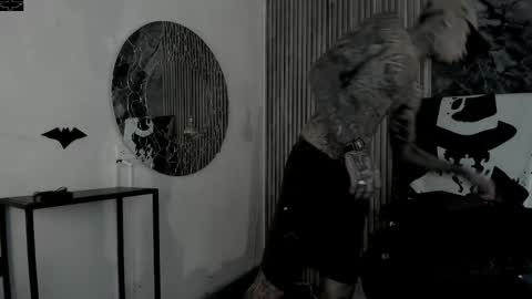     ... online show from December 2025 03:44:02 AM