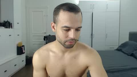 onebestlover online show from June 2026 07:31:01 AM