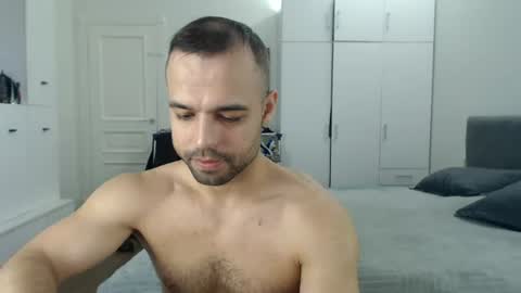 onebestlover online show from June 2026 08:08:01 AM