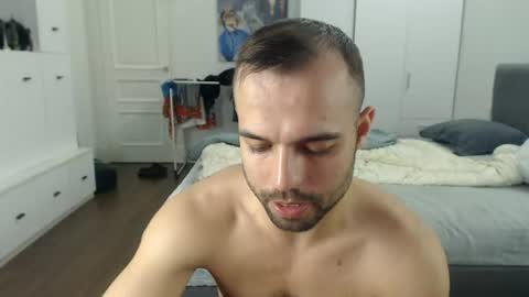 onebestlover online show from June 2026 12:22:01 PM