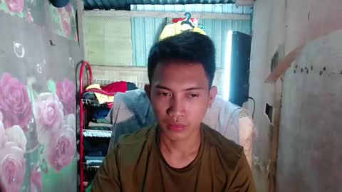 Snapshot of onebigloadxxx chatting on February 2025 05:18:02 PM Wyn Will serve you and be your slave online show from February 2025 05:18:02 PM