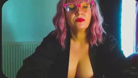 Snapshot of onemoreblonde chatting on January 2026 07:35:02 AM Nicol online show from January 2026 07:35:02 AM