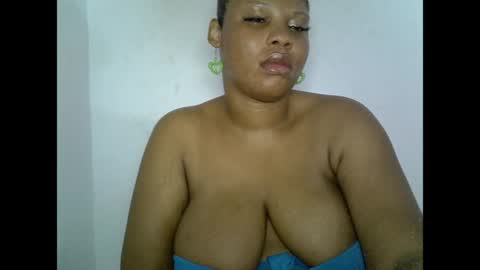 Snapshot of oneofdbestchubbygaloncb chatting on May 2026 03:12:01 AM oneofdbestchubbygaloncb online show from May 2026 03:12:01 AM