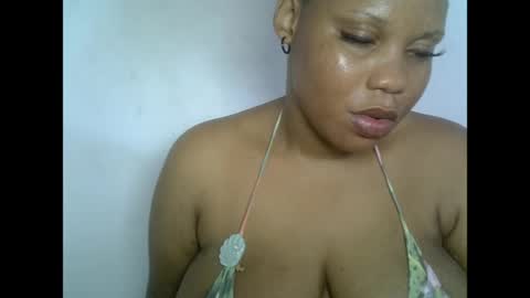 Snapshot of oneofdbestchubbygaloncb chatting on May 2026 02:45:01 PM oneofdbestchubbygaloncb online show from May 2026 02:45:01 PM