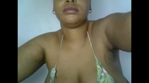 Snapshot of oneofdbestchubbygaloncb chatting on May 2026 04:04:02 PM oneofdbestchubbygaloncb online show from May 2026 04:04:02 PM