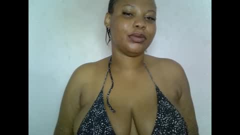 Snapshot of oneofdbestchubbygaloncb chatting on May 2026 05:01:02 AM oneofdbestchubbygaloncb online show from May 2026 05:01:02 AM