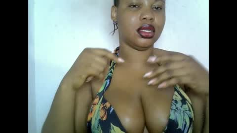 Snapshot of oneofdbestchubbygaloncb chatting on May 2026 02:19:02 AM oneofdbestchubbygaloncb online show from May 2026 02:19:02 AM