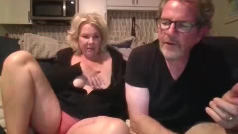 couple mature milf bigboobs curvy mommydaddy online show from March 2025 06:37:01 AM
