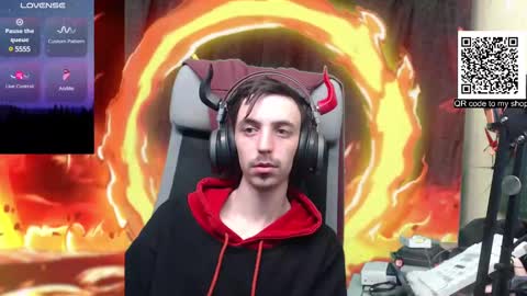 Snapshot of oni_hoshi chatting on March 2025 07:42:02 PM Oni hoshi online show from March 2025 07:42:02 PM