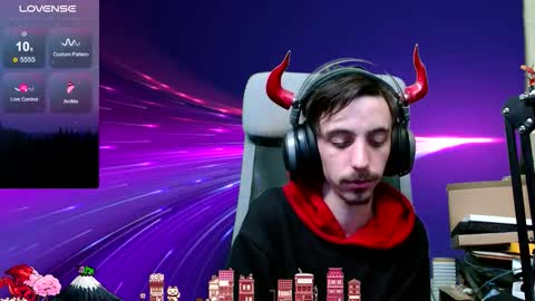 Snapshot of oni_hoshi chatting on November 2025 06:15:01 PM Oni hoshi online show from November 2025 06:15:01 PM