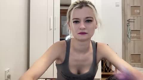 Onika online show from February 2026 02:04:02 PM