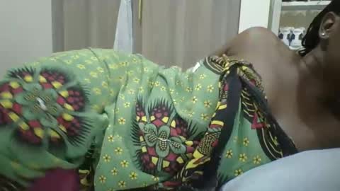 Ella online show from December 2024 04:17:01 PM