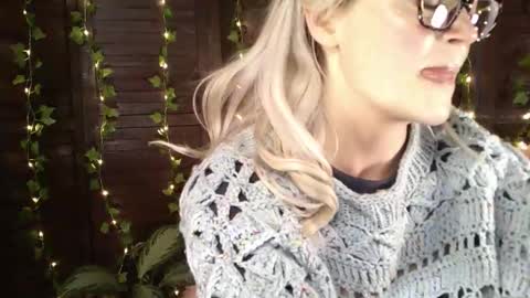 Onyx online show from December 2025 03:23:01 AM