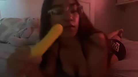 Snapshot of onlybellalove chatting on July 2026 07:07:01 PM bellalove online show from July 2026 07:07:01 PM