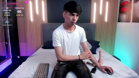 Snapshot of onlyjos_ chatting on December 2025 07:52:02 PM Josh - Schedule 1400 - 2200 online show from December 2025 07:52:02 PM