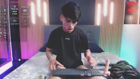 Snapshot of onlyjos_ chatting on December 2025 10:04:01 PM Josh - Schedule 1400 - 2200 online show from December 2025 10:04:01 PM