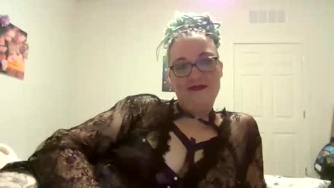 onlylovedinthedark online show from October 2025 12:47:01 AM