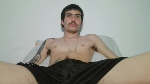 onzas_ online show from February 2026 10:06:01 PM