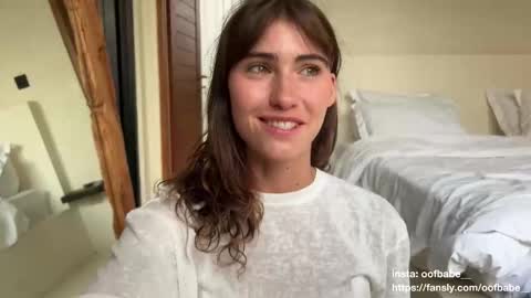 Snapshot of oofbabe__ chatting on October 2025 10:08:02 PM Helen online show from October 2025 10:08:02 PM