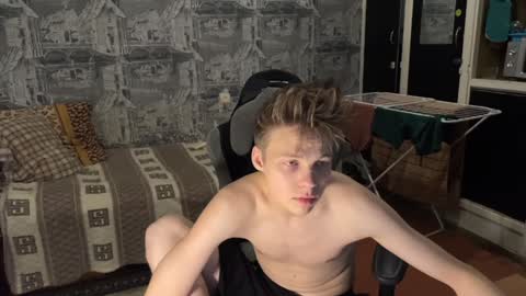 Snapshot of oofcblesssexx chatting on December 2024 10:32:01 PM bless god online show from December 2024 10:32:01 PM