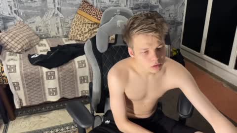 Snapshot of oofcblesssexx chatting on December 2024 10:42:01 PM bless god online show from December 2024 10:42:01 PM