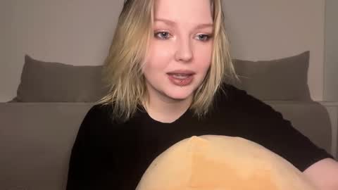 Ophelia online show from March 2026 12:37:02 AM