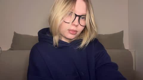 Ophelia online show from March 2026 10:47:02 PM