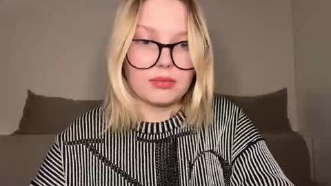 Ophelia online show from March 2026 11:22:02 PM