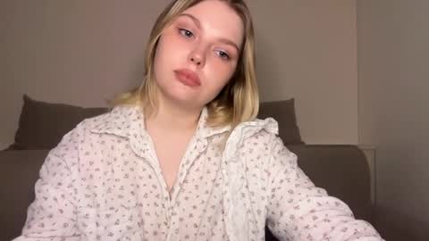 Ophelia online show from March 2026 10:10:02 PM