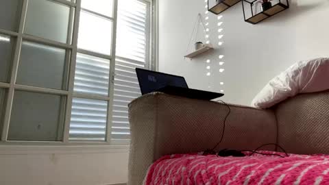 Snapshot of or690 chatting on December 2024 12:52:01 PM or online show from December 2024 12:52:01 PM